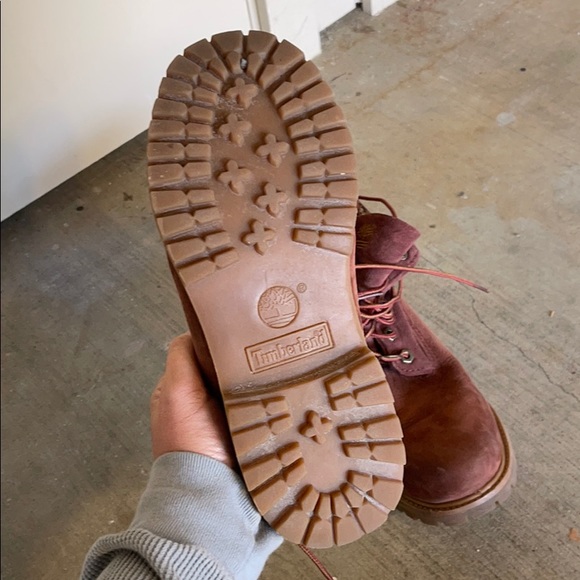 Maroon Timberlands - Picture 6 of 8